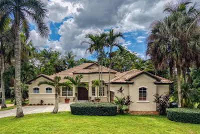 15250 Temple Blvd, Loxahatchee: photo 1 of 75