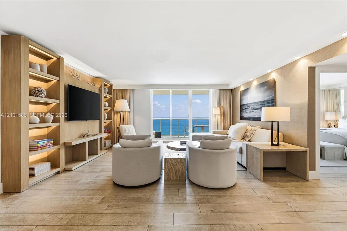 102 N 24th St #1244, Miami Beach: photo 1 of 19