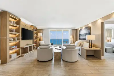102 N 24th St #1244, Miami Beach: photo 1 of 19