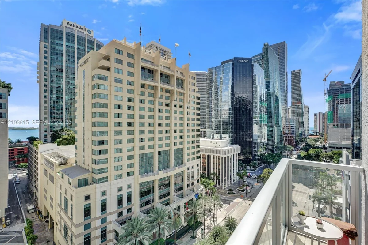 1060 Brickell Ave #1207, Miami: photo 1 of 12