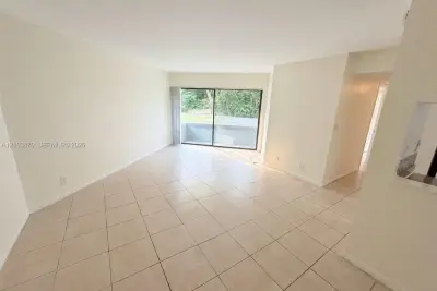 2000 N Congress Ave #103, West Palm Beach: photo 1 of 23