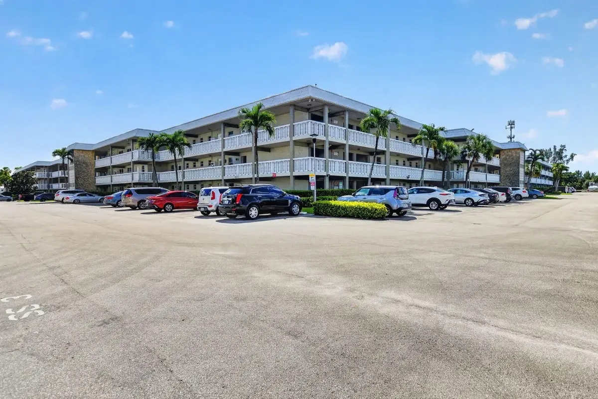 9872 Marina Blvd #1438, Boca Raton: photo 1 of 28