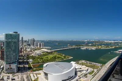 Condo in Miami: photo 1 of 26