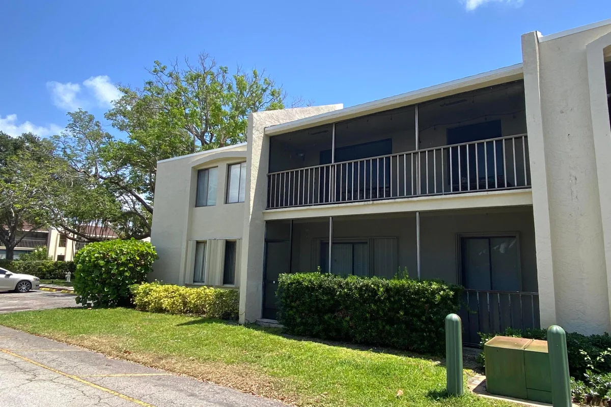 150 Pineview Rd #H8, Jupiter: photo 1 of 15