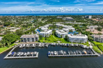 441 Bay Colony Dr N, Juno Beach: photo 1 of 28