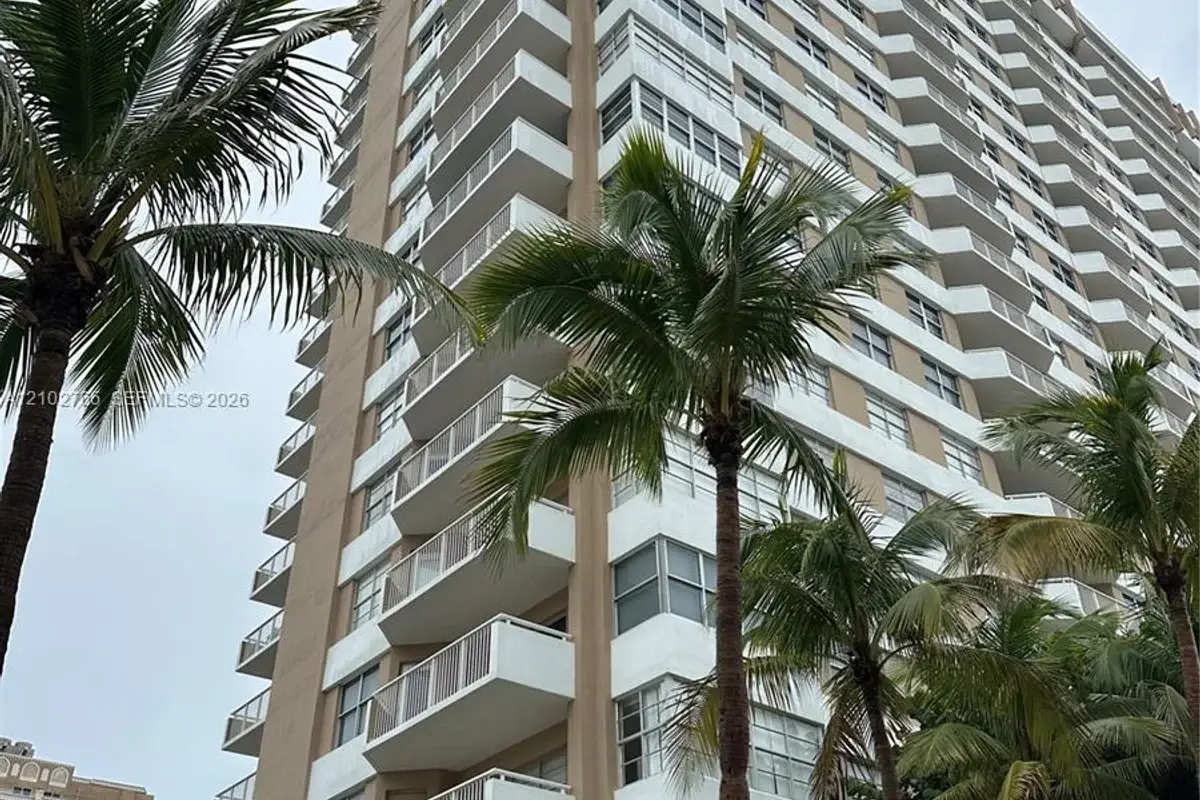 1950 S Ocean Dr #5F, Hallandale Beach: photo 1 of 6