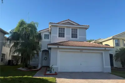 12948 SW 44th St, Miramar: photo 1 of 7