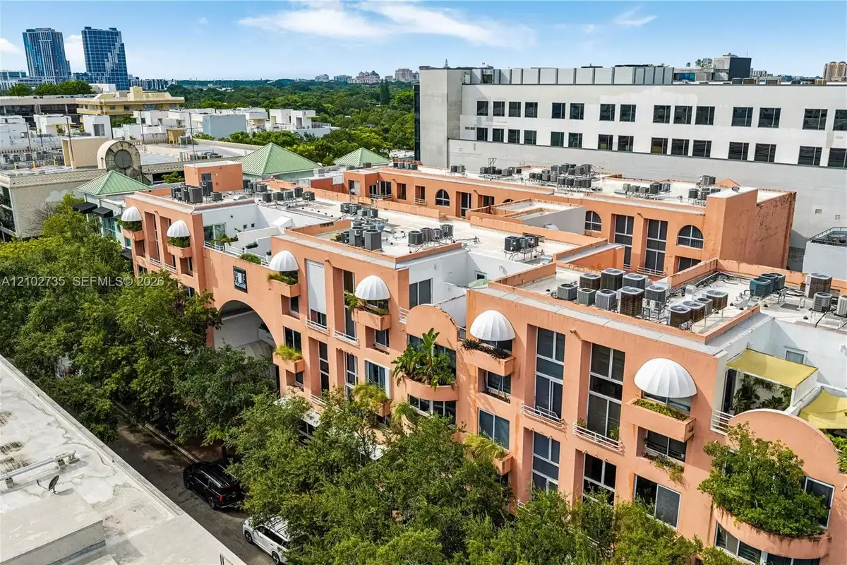 2801 Florida Ave #212, Miami: photo 1 of 30