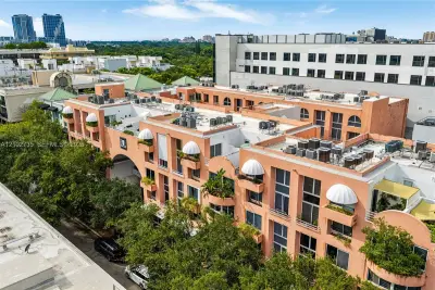 2801 Florida Ave #212, Miami: photo 1 of 30