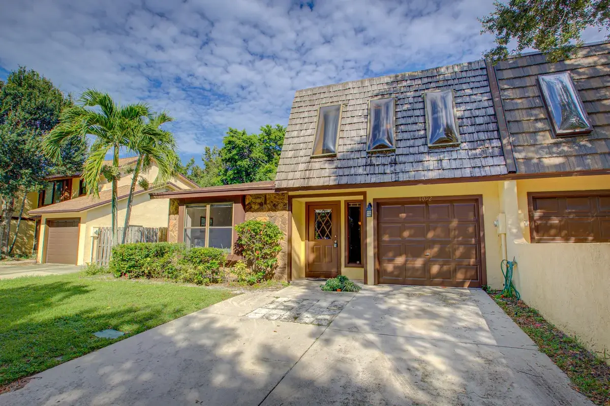 1092 Raintree Ct, Palm Beach Gardens: photo 1 of 43