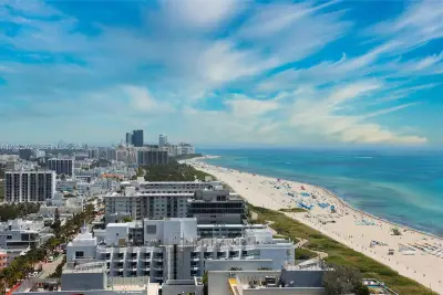 50 S Pointe Dr #2205, Miami Beach: photo 1 of 33