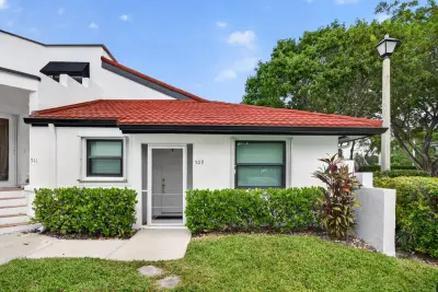509 NW 36th Ave, Deerfield Beach: photo 1 of 35