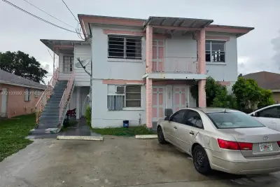 1472 W 34th St, Riviera Beach: photo 1 of 1