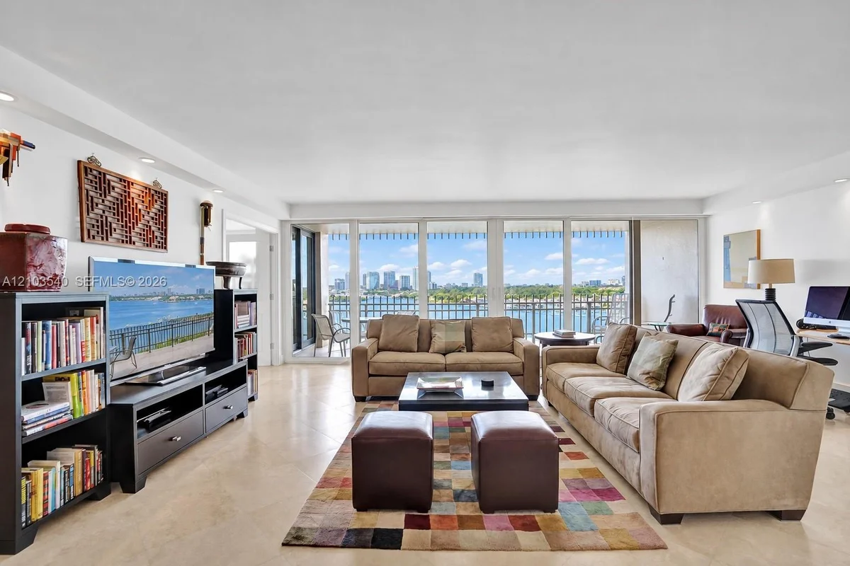 1 Grove Isle Dr #A1108, Miami: photo 1 of 18