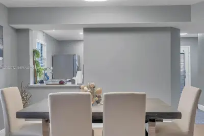 4955 E Sabal Palm Blvd #111, Tamarac: photo 1 of 31