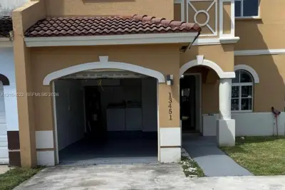 13451 SW 263rd Ter, Homestead: photo 1 of 2