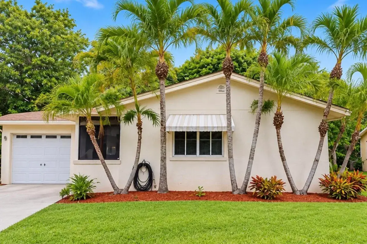 400 SW Natura Ave, Deerfield Beach: photo 1 of 9