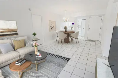 905 NE 209th St #104-30, Miami: photo 1 of 21