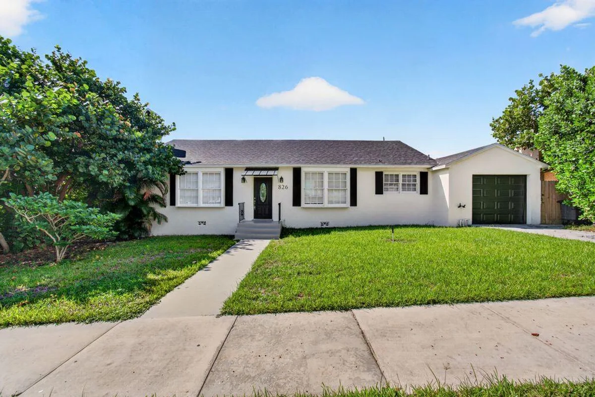 826 37th St, West Palm Beach: photo 1 of 36