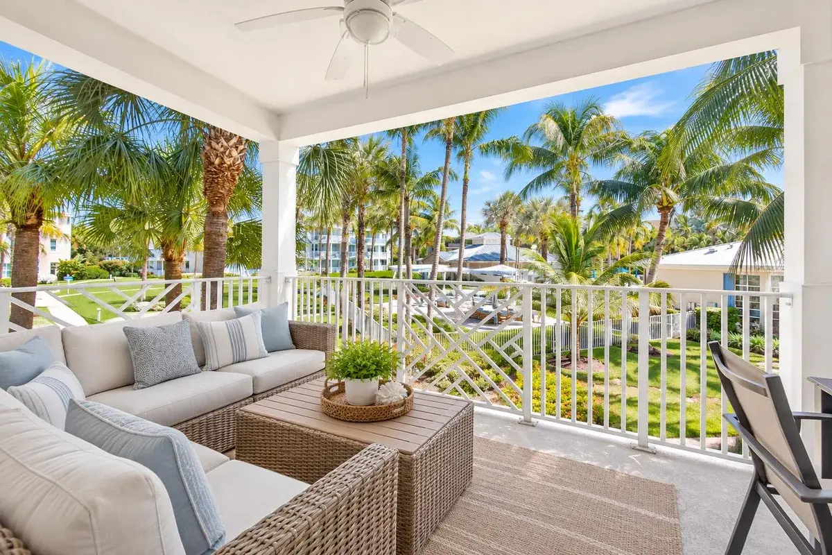 822 Bay Colony Dr S, Juno Beach: photo 1 of 40