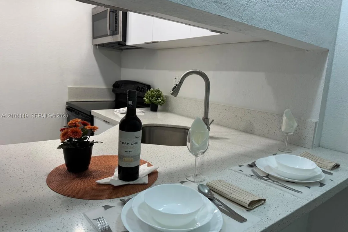 801 NW 47th Ave #410W, Miami: photo 1 of 23
