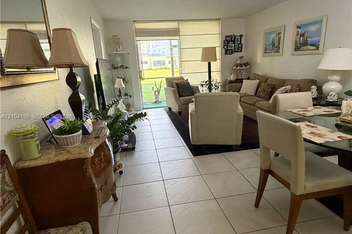 8880 Sunrise Lakes Blvd #101, Sunrise: photo 1 of 24