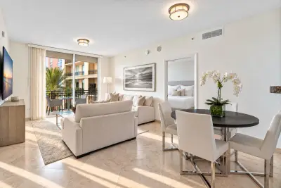550 Okeechobee Blvd #1207, West Palm Beach: photo 1 of 38