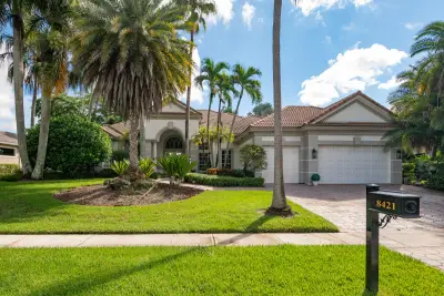 8421 Egret Lakes Ln, West Palm Beach: photo 1 of 51