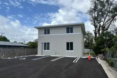 1117 NE 5th Ave #3, Fort Lauderdale: photo 1 of 19