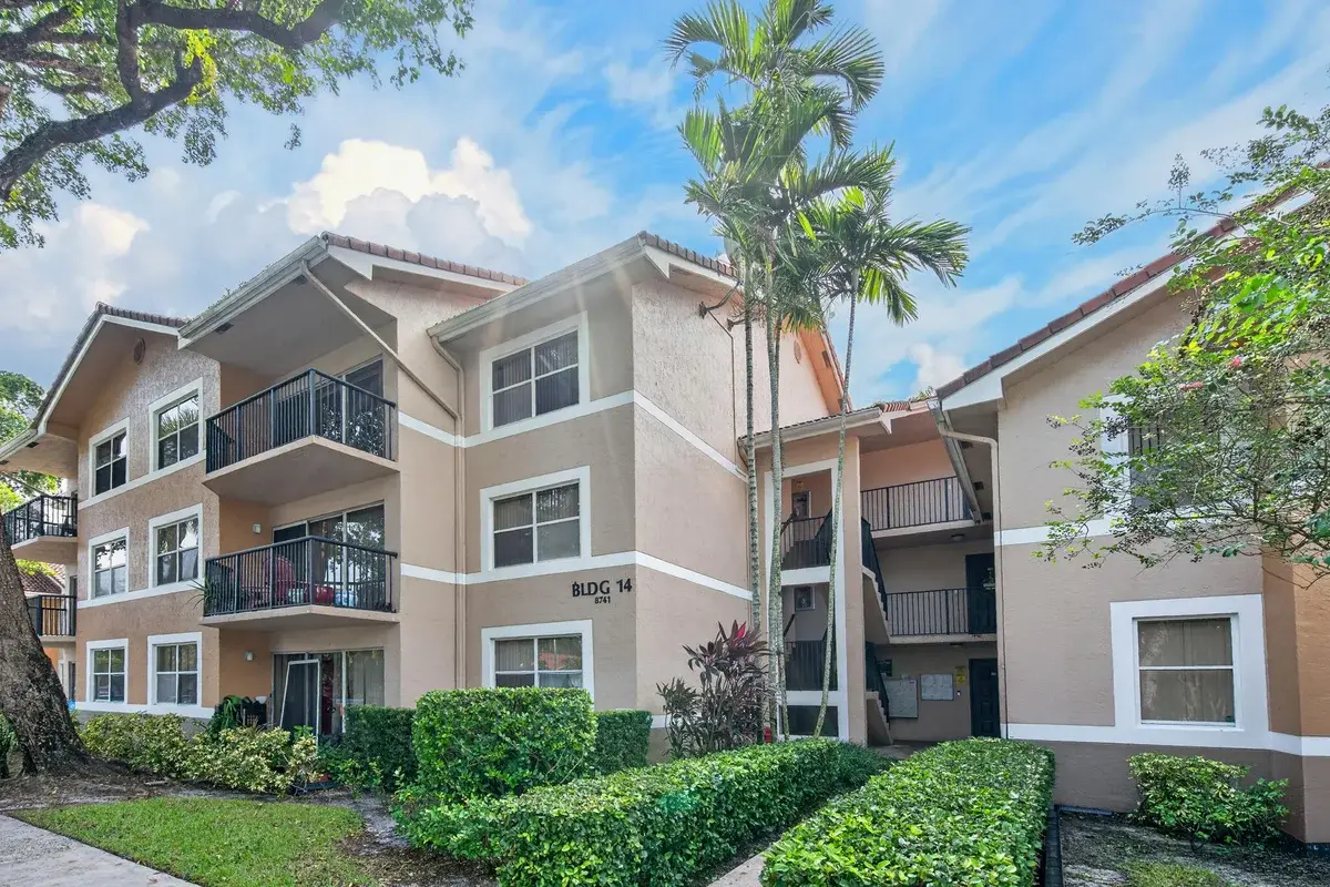 8741 Wiles Rd #305, Coral Springs: photo 1 of 33