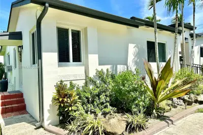 7845 SW 21st St #ADU, Miami: photo 1 of 9