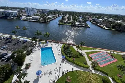 3200 NE 36th St #1412, Fort Lauderdale: photo 1 of 1