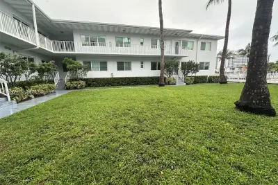 7207 Bay Dr #13, Miami Beach: photo 1 of 23
