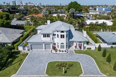 607 Intracoastal Dr, Fort Lauderdale: photo 1 of 67