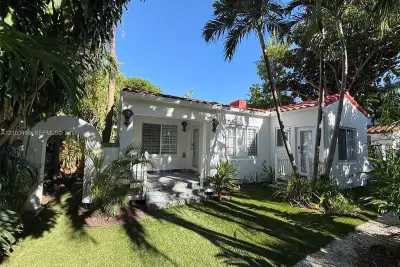 719 Lenox Ave, Miami Beach: photo 1 of 43