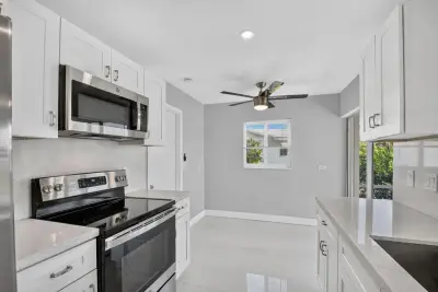 1404 SW 22nd Ave, Boynton Beach: photo 1 of 76