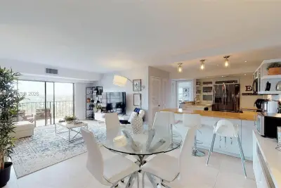 77 Crandon Blvd #8D, Key Biscayne: photo 1 of 37