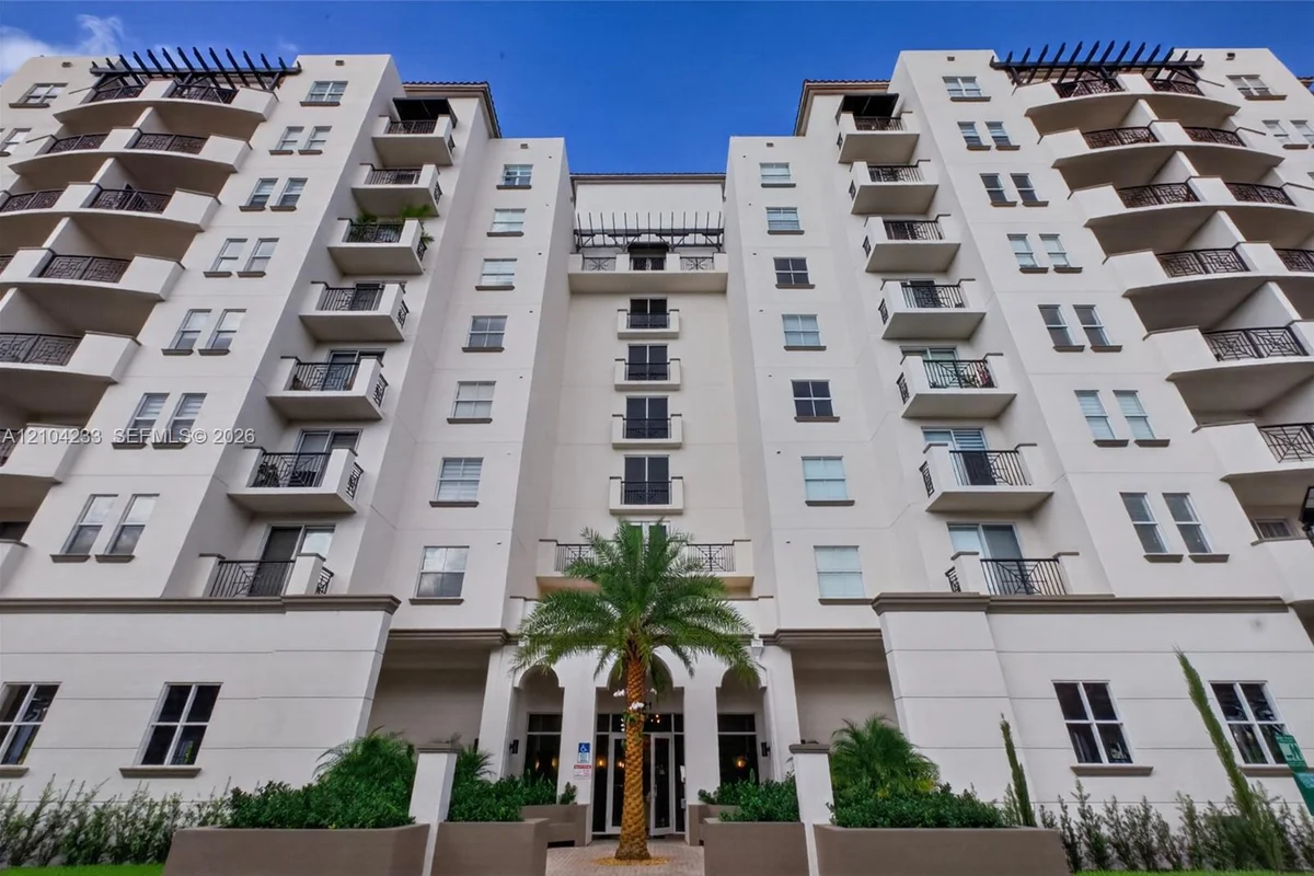 9021 SW 94th St #307, Miami: photo 1 of 29