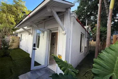 721 Lenox Ave #1, Miami Beach: photo 1 of 21