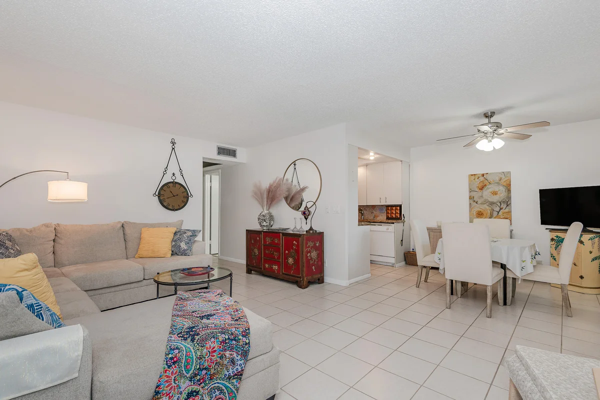 1004 Newport G, Deerfield Beach: photo 1 of 11