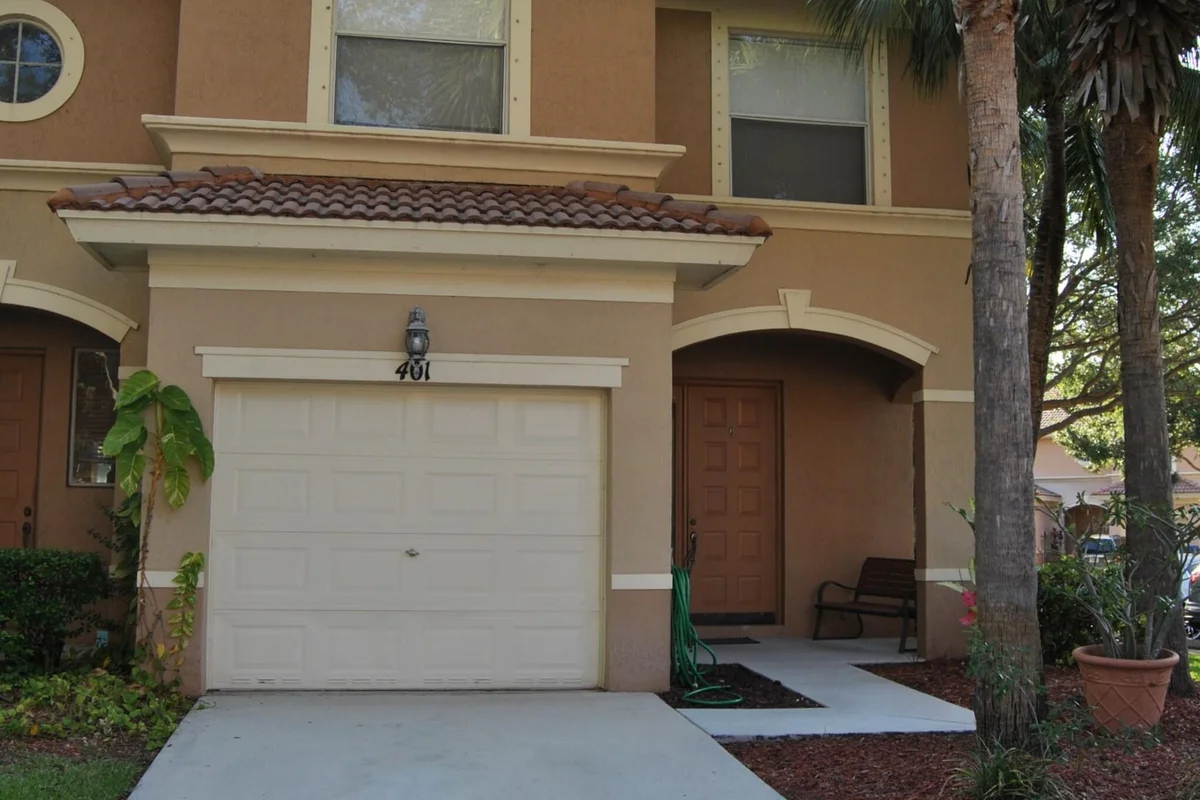 401 Rainbow Springs Ter, Royal Palm Beach: photo 1 of 21