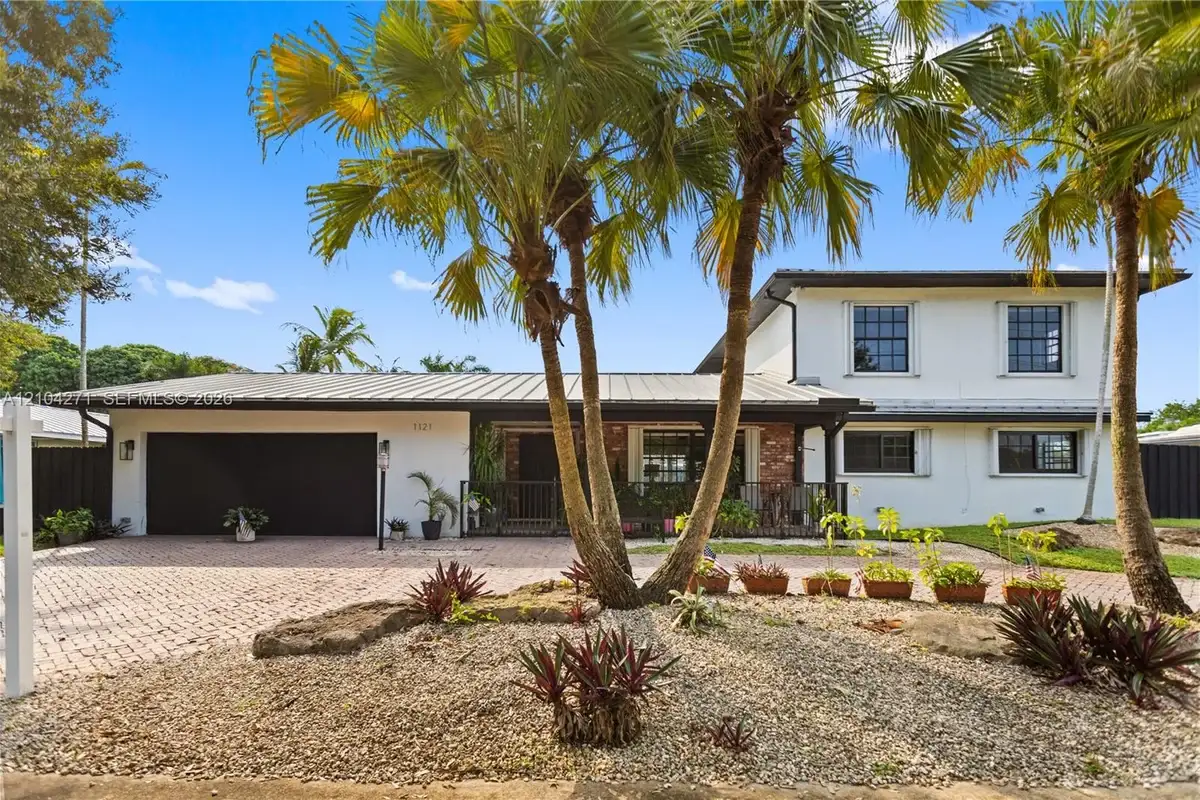 1121 SW 75th Ave, Plantation: photo 1 of 101