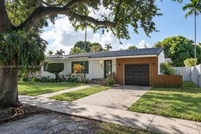 162 NE 108th St, Miami Shores: photo 1 of 28