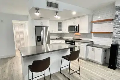 342 Southwind Dr #123, North Palm Beach: photo 1 of 12