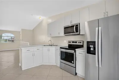 6989 W 36th Ave #202, Hialeah: photo 1 of 39