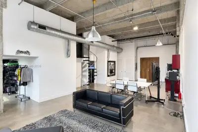 1749 NE Miami Ct #208, Miami: photo 1 of 19