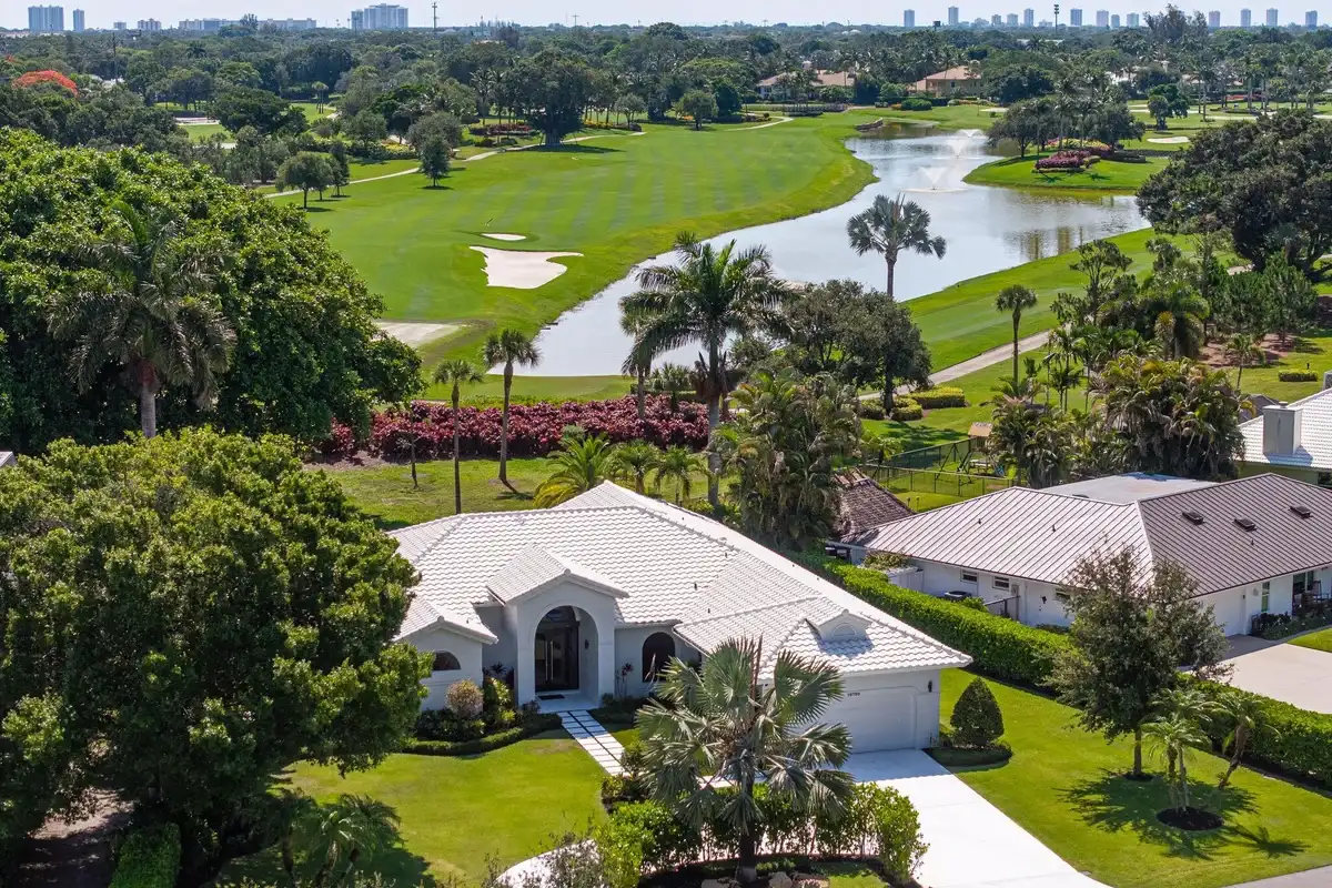 10720 Ave Of The Pga, Palm Beach Gardens: photo 1 of 95