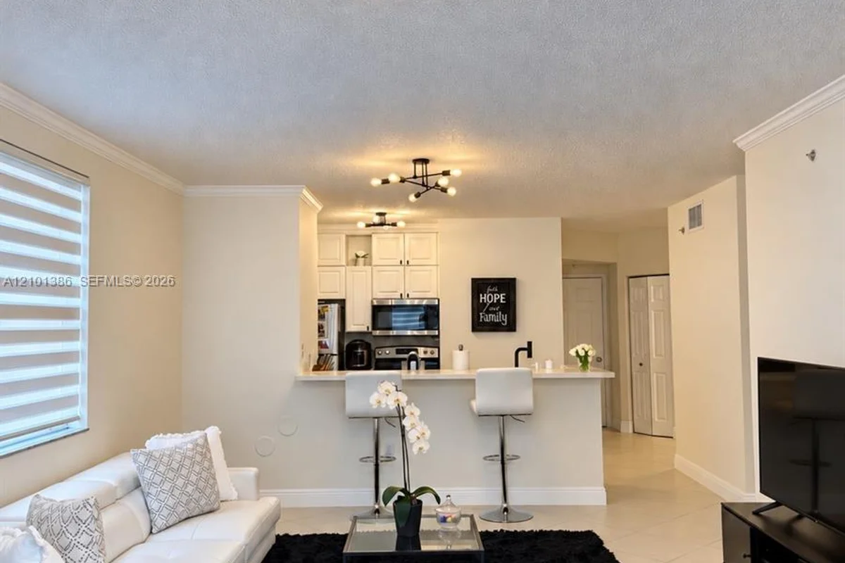 17145 N Bay Rd #4412, Sunny Isles Beach: photo 1 of 30