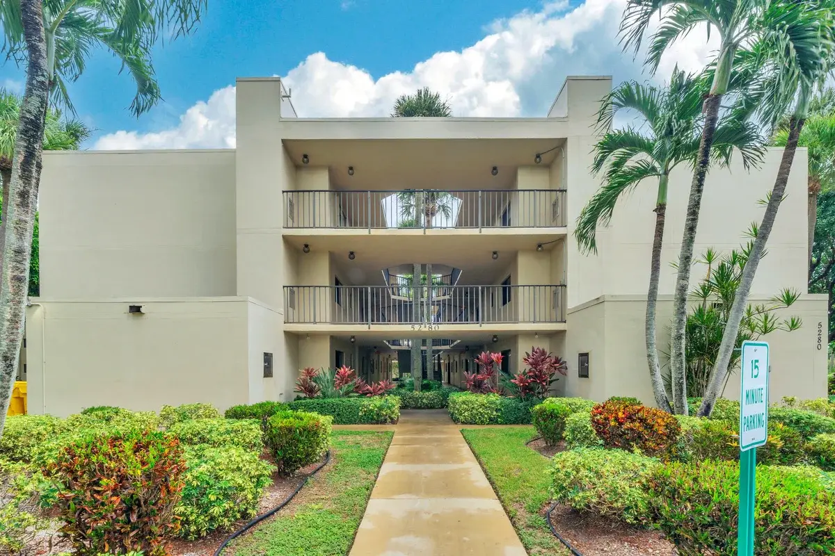 5280 Las Verdes Cir #320, Delray Beach: photo 1 of 40