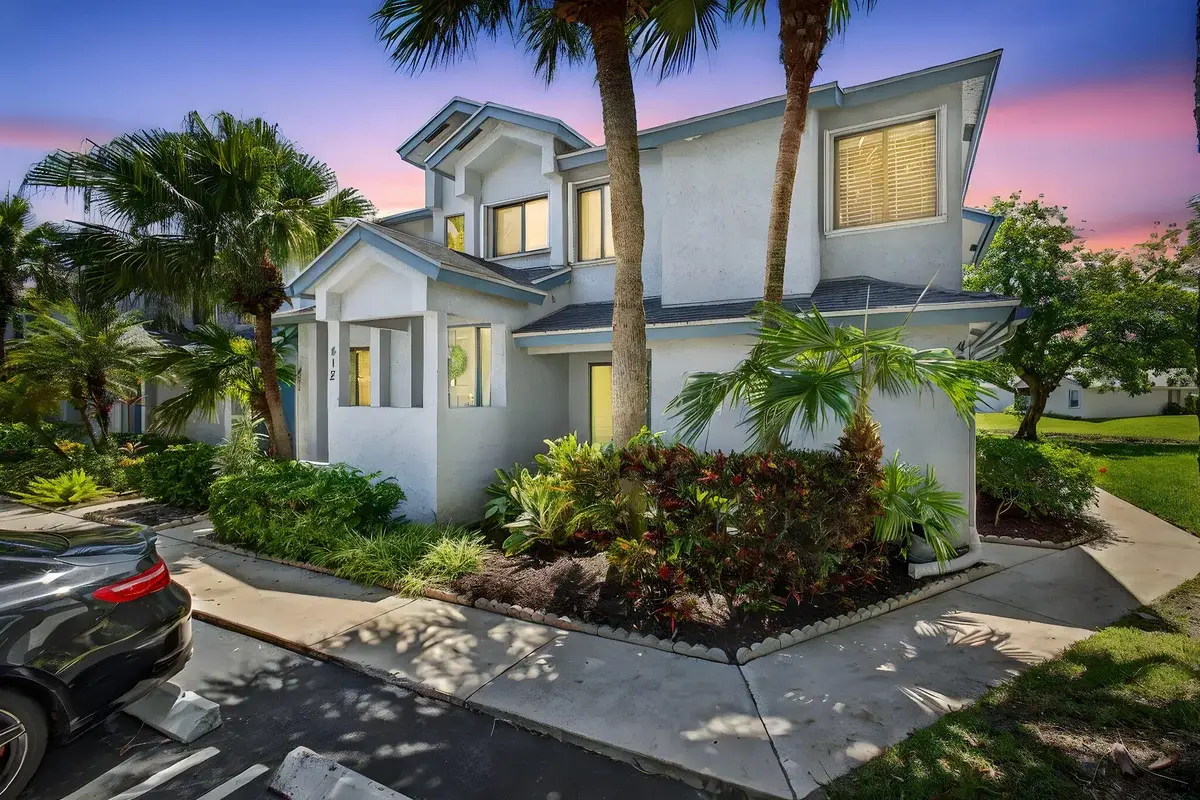406 Harbour Pointe Way, Greenacres: photo 1 of 79